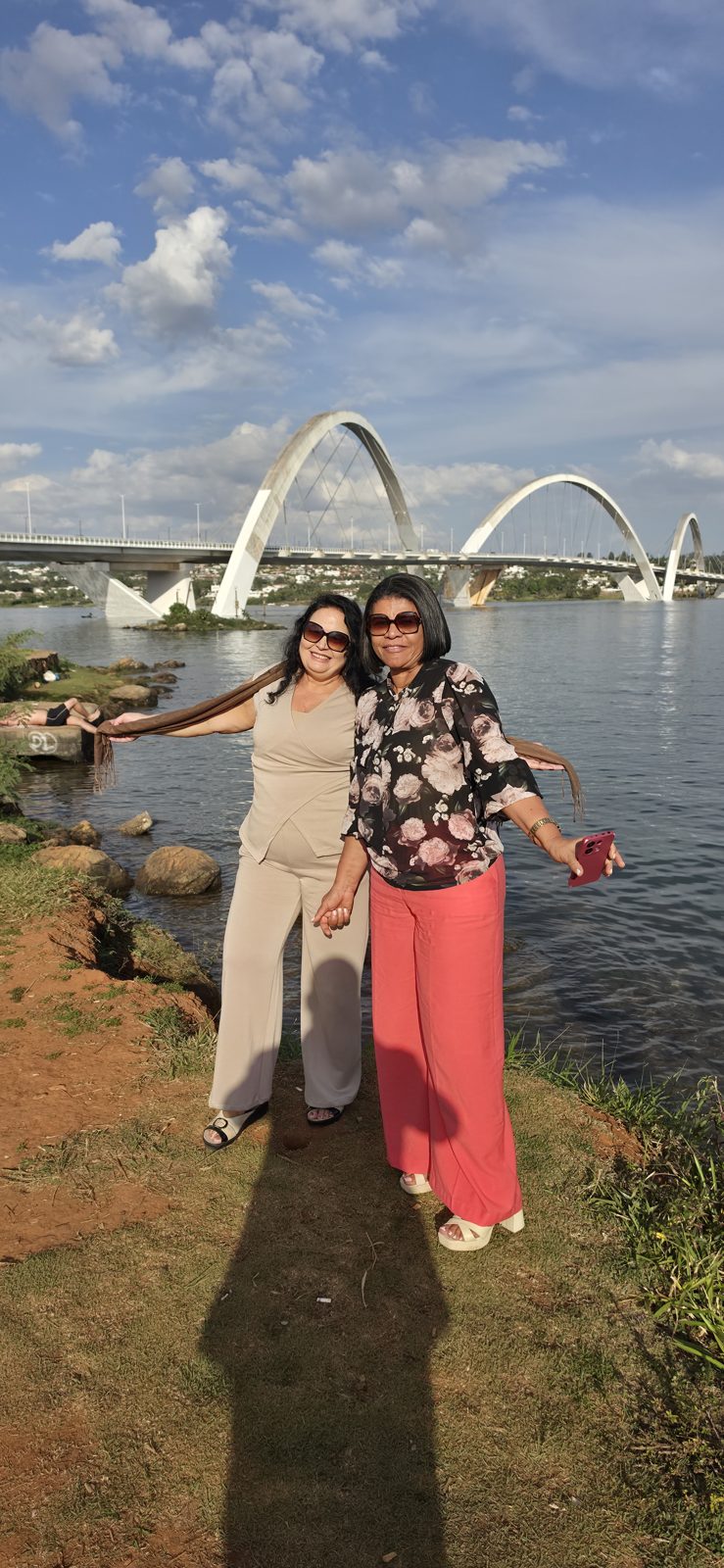 Clientes da Chama o Zé na Ponte JK em Brasília